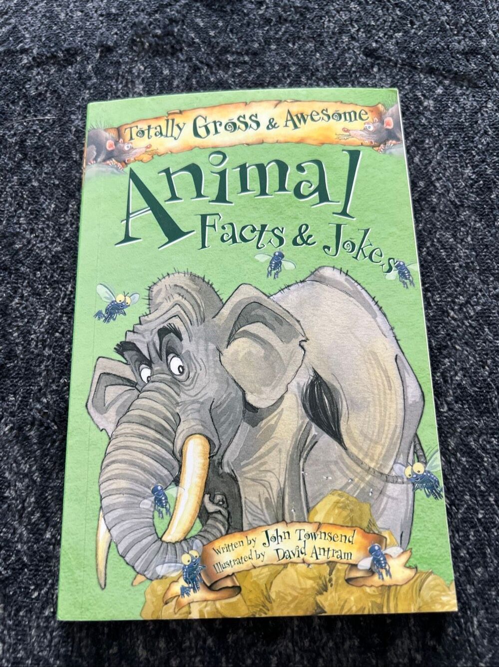 Totally Gross & Awesome Animal Facts & Jokes Book